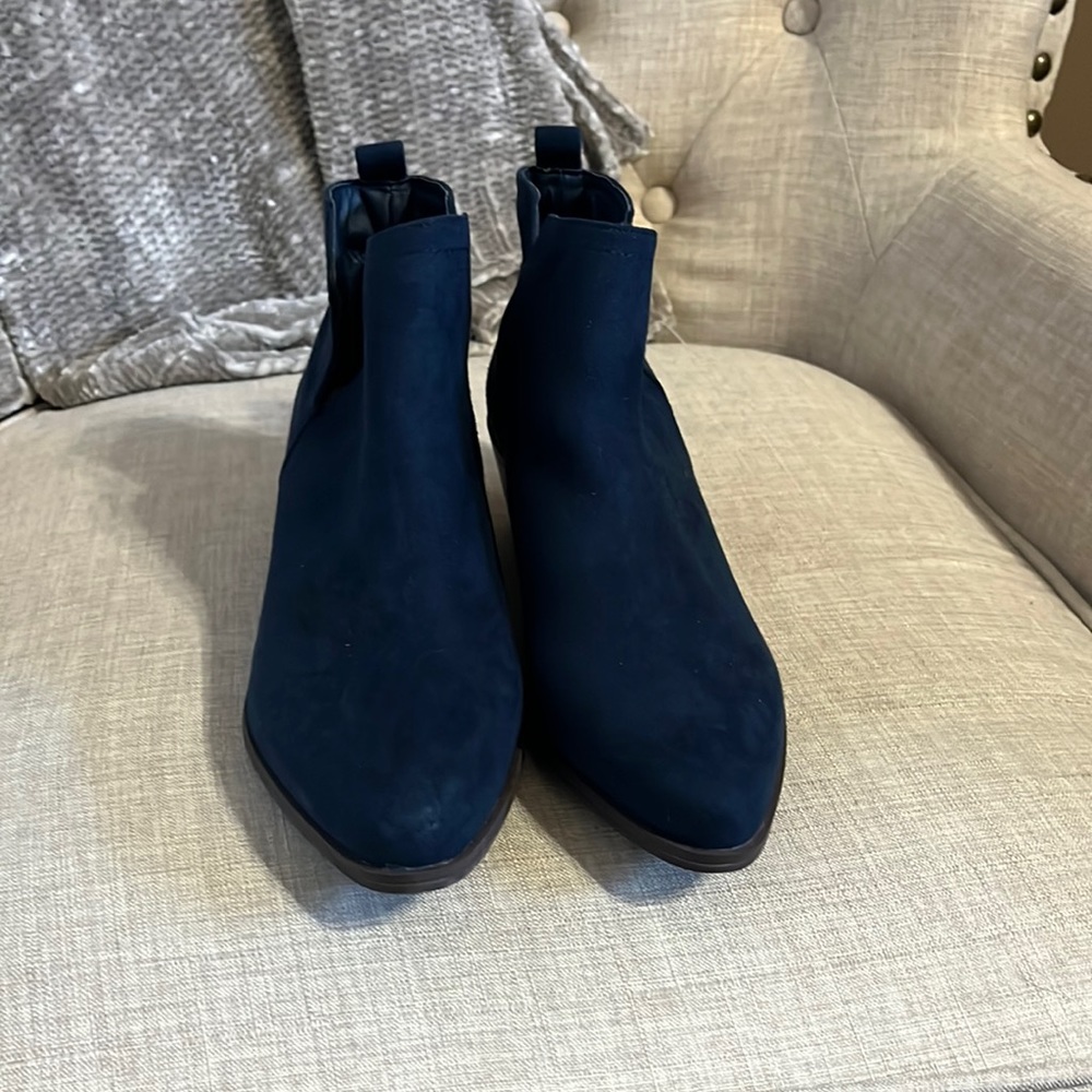 Just Fab navy blue point toe ankle boots